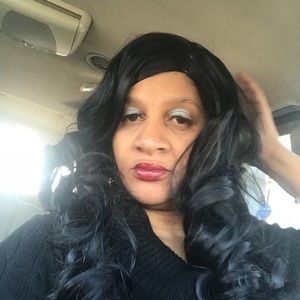 Meet your Posher, Rhonda